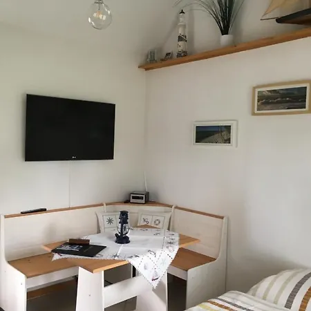 Alte Schule Auf Ruegen 公寓 *